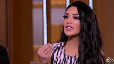 فيديو| سالي عبد السلام عن اللغة العربية في الإذاعة: «رايحة في داهية»