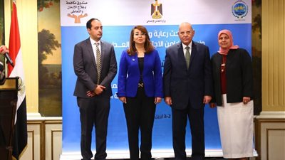 غادة والي: إيقاف 279 موظف بالجهاز الإداري