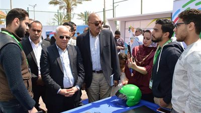 صور| «الغضبان» يفتتح ملتقى بورسعيد للتوظيف