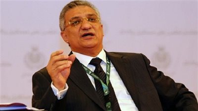 رحلة في الذاكرة| «أحمد زكي بدر».. الجانب الآخر من حياته 