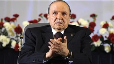 صور| بعد تقديم استقالته.. «بوتفليقة» في صدارة تويتر 