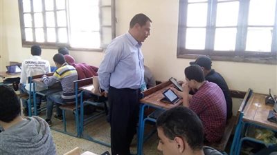 بدء امتحان مادة الكيمياء للصف الأول الثانوي ببني سويف 2019
