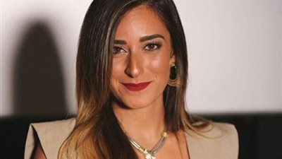 صور| أمينة خليل في فوتوسيشن جديد بالأبيض والأسود