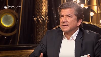 فيديو|وليد توفيق في حكايات لطيفة:« اضربت من أبويا بسبب الغني»