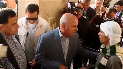 فيديو| وزير النقل: «اللي هيركب القطار من غير تذكرة هيدفع غرامة» 