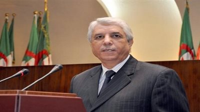 ضبط وزير جزائري برفقه مهربين على الحدود المغربية 