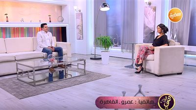 فيديو| متصل لـ  رضوى الشربيني: «مراتي بتكسر البيت بسببك»