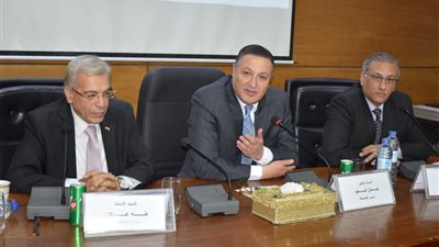 هذا ما قاله رئيس جامعة بنها عن مبادرة «صنايعية مصر» 