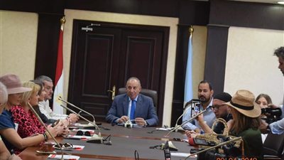 محافظ البحر الأحمر: نمتلك 86 ألف غرفة فندقية على طول السواحل