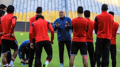 لاسارتي يطلب تقرير عن أحوال المصابين قبل مباراة العمر ضد صن داونز