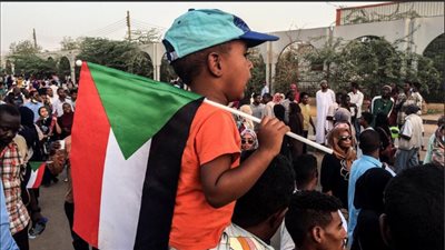 فاطمة ناعوت: تحية لـ المرأة السودانية الجميلة القوية