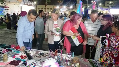 فوج سياحي متعدد الجنسيات يزور المناطق الأثرية في محافظة سوهاج