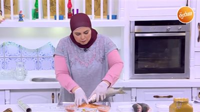 فيديو| «قبل شم النسيم» تعرف على طريقة عمل الفسيخ مع نجلاء الشرشابي 