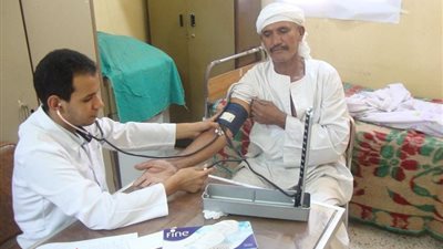 استمرارًا لمبادرة كلنا واحد.. القوافل الطبية المجانية تجتاح ربوع السويس