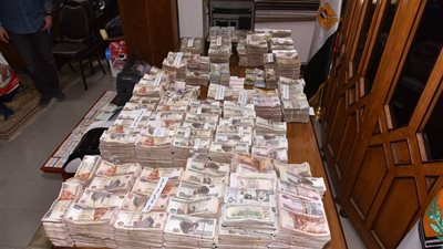 بلغت تعاملاتهم 21 مليون جنيه.. ضبط عصابة اتجار بالنقد الأجنبي ببورسعيد