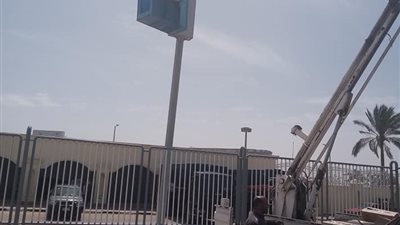 رفع كفاءة الإضاءة بـ ملعب برج العرب قبل مباراة الأهلي وصن داونز