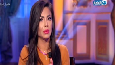 فيديو| دوللي شاهين: «بنتي بتقولي يا بخت اللي أمه دودي»