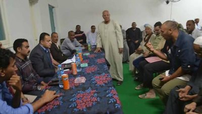 حزب مستقبل وطن بالقصير يواصل حملة طرق الأبواب بقرية الحمراوين