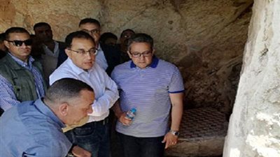 صور| رئيس الوزراء يتفقد المناطق الأثرية بمحافظة الأقصر