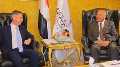 ننشر تفاصيل لقاء وزير النقل بـ السفير القبرصي في القاهرة