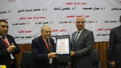 رئيس جامعة كفر الشيخ يفتتح المؤتمر السنوي لقسم الكبد والجهاز الهضمي