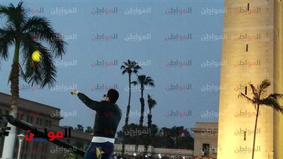 صور| بحضور متعب ونجوم مسرح مصر .. حماقي يشعل حفل جامعة القاهرة 