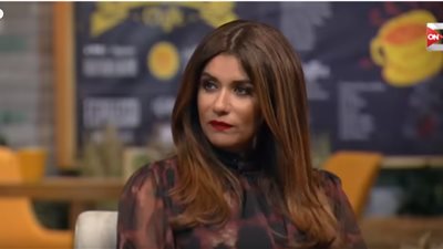 غادة عادل في برنامج انا وبنتي: «الرومانسية بالنسبالي 3 دقات»