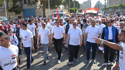 محافظ القاهرة يحفز المواطنين على المشاركة في الاستفتاء بـ«شارك»