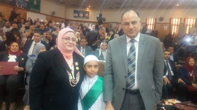 وكيل تعليم كفرالشيخ تكرم 86 طالب وطالبة من حفظة القرآن الكريم