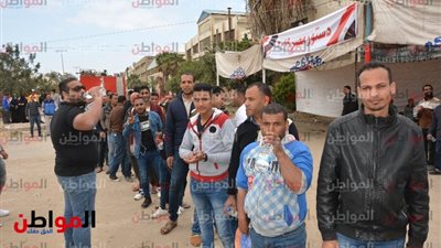 فيديو وصور| حشود عمالية بلجنة المنطقة الحرة للاستثمار بورسعيد