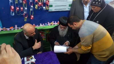 مطران البحيرة يدلي بصوته في الاستفتاء على التعديلات الدستورية 2019
