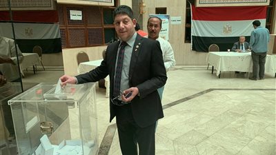 صور| «مصر الثورة» يشارك في استفتاء التعديلات الدستورية بالسعودية