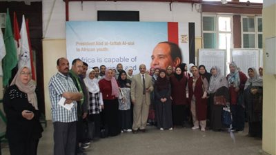 عميد دار علوم القاهرة يترأس وفد من الكلية للمشاركة في الاستفتاء