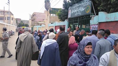  لجان الغربية تستقبل المواطنين في اليوم الثالث للاستفتاء 