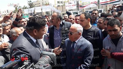 صور|محافظ بورسعيد يتابع سير عملية الاستفتاء بعدد من اللجان 