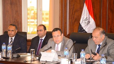 محافظ الإسكندرية يتابع سير عملية الاستفتاء في اليوم الثالث 
