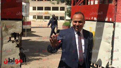 رئيس أكاديمية البحث العلمي يدلي بصوته في الاستفتاء على تعديلات الدستور