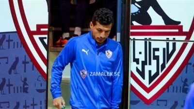 حافلة الزمالك تصل استاد الدفاع استعدادًا لمواجهة بيراميدز