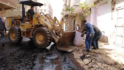 رئيس مدينة فوة يتابع استكمال أعمال الرصف بشوارع المدينة 