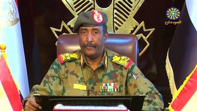 المجلس العسكري الانتقالي يُعلن الحرب على مهربي الذهب في السودان 
