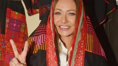 ليلى علوي بـ زي المرأة السيناوية:« كل سنة والمصريين طيبين »