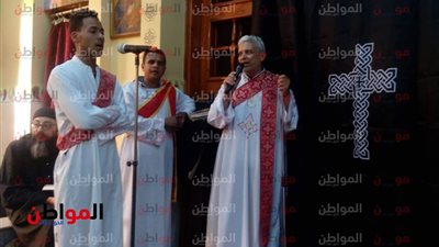 فيديو|الاف الأقباط يحتشدون بكنائس أسيوط لحضور صلوات الجمعة العظيمة