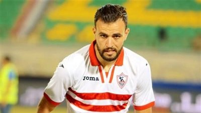 خاص|«النقاز»مع حلاقه الخاص يتواجد بمعسكر النجم.. اعرف السبب