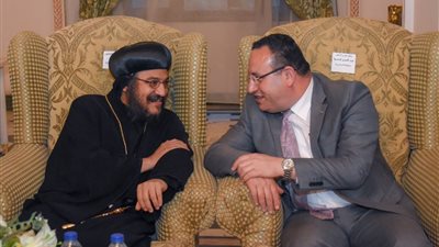 محافظ الإسكندرية:الأخوة بين المسلمين والأقباط هى أساس وحدة الوطن