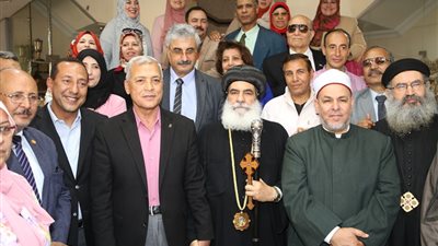 محافظ المنوفية يهنئ الأخوة الأقباط بعيد القيامة المجيد 2019