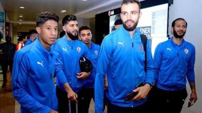 حافلة الزمالك تصل ملعب برج العرب استعدادًا للنجم الساحلي