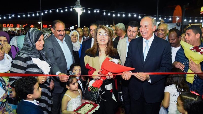 وزيرة التضامن تفتتح