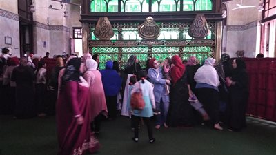 فيديو| «زيارة الأضرحة».. عادة مقدسة لأهالي الغربية بشم النسيم