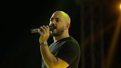 صور| حفل محمود العسيلي في العين السخنة