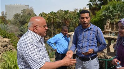 فيديو| مدير حديقة الحيوان يتابع احتفالات المواطنين بـ شم النسيم